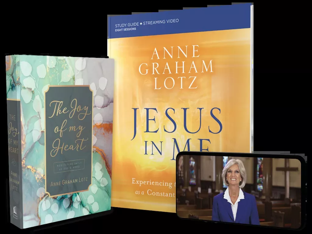 Jesus in Me Study Guide + Devotional Standard Bundle